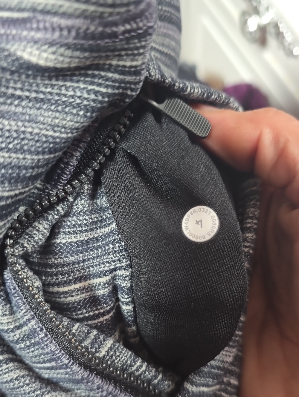 EUC Lululemon Hooded Define Jacket *Nulu Heathered Black / White / Black SIZE 4 - Picture 7 of 9